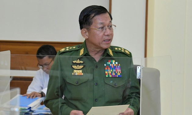 В Мьянме в третий раз продлили режим чрезвычайного положения 