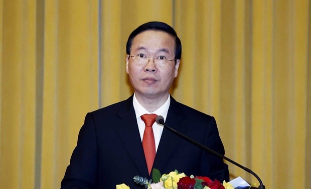 Президент Во Ван Тхыонг прибыл во Вьентьян, начав официальный визит в Лаос