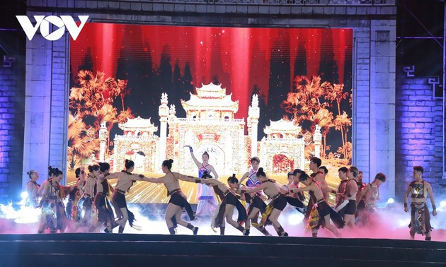 Открылись Фестиваль храма королей Хунгов и Неделя культуры и туризма провинции Футхо – 2023 
