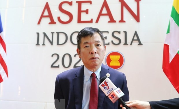Посол Ву Хо: АСЕАН объединяет усилия по устойчивому и инклюзивному восстановлению экономики 