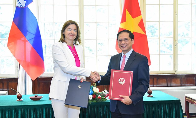 Активизация дружественных отношений и всестороннего сотрудничества между Вьетнамом и Словенией 