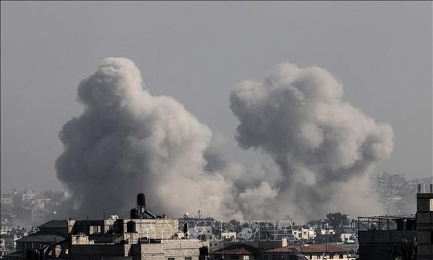 Израиль продолжает массированные авиаудары по Газе 