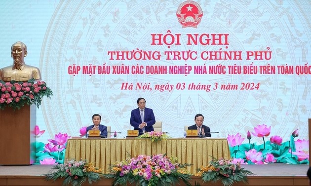 Премьер-министр Вьетнама провел встречу с представителями лучших госпредприятий 