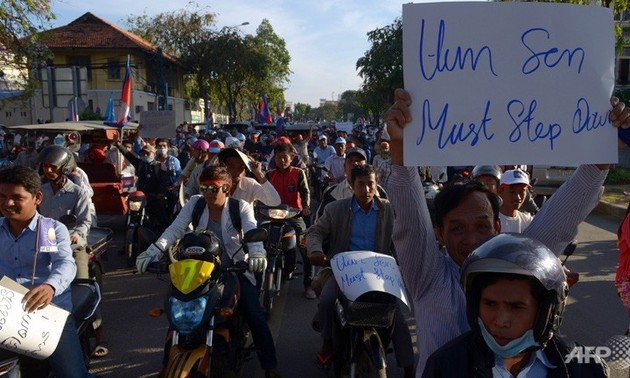 Largest demonstration in Cambodia