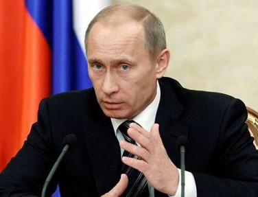 Russia: Putin signs law on Crimea accession