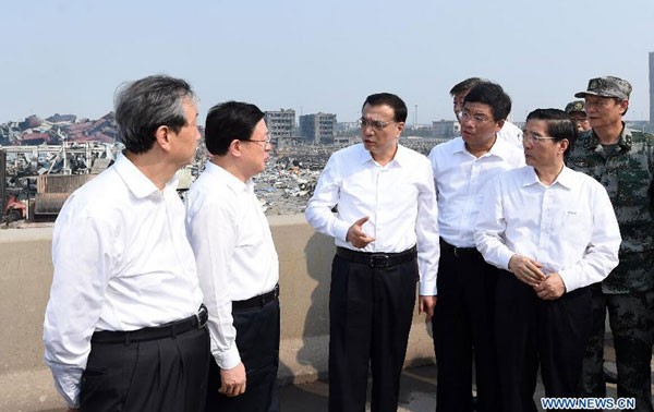 Chinese premier Li Keqiang inspects blast-damaged area in Tianjin