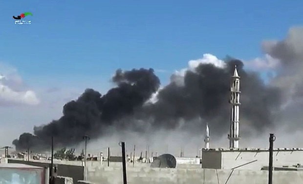 Russian air strikes destroy IS major bases in Syria 