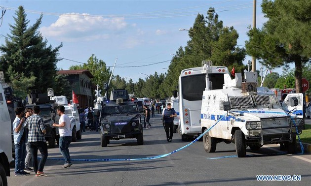 3 killed, 45 wounded in bomb attack in Turkey 