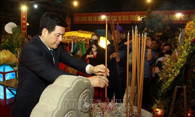 Spring festivals in full swing across Vietnam