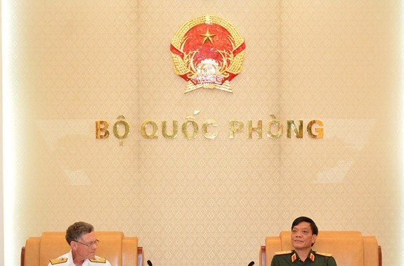 Vietnam, Australia strengthen defense ties