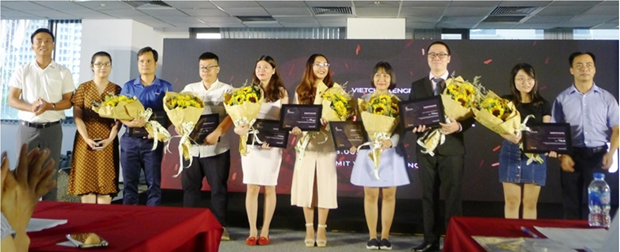 Medlink wins startup contest VietChallenge 2019
