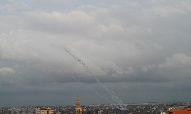 Israeli PM threatens war if rockets from Gaza continue