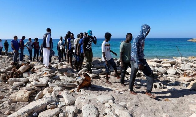 Libya stops 400 migrants attempting to cross to Europe