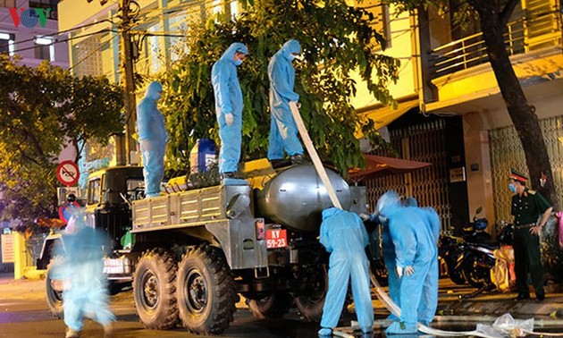 Military forces disinfect Da Nang coronavirus hotspot