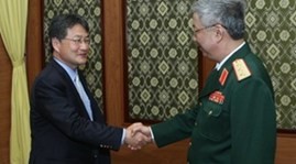 US, Vietnam boost defence cooperation 