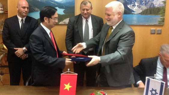Vietnam, Israel sign security cooperation deals