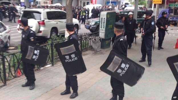 Bomb attacks in China’s Xinjiang region cause deaths and injuries 
