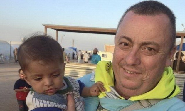 IS releases video of beheading British hostage
