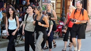 Spanish tourists keen on spending holiday in Vietnam