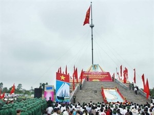 Quang Tri flag raising ceremony to mark national reunification day