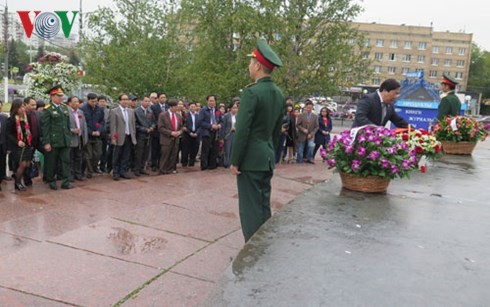 August Revolution and National Day marked overseas 