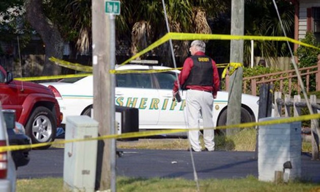 Florida sheriff's deputy fatally shot dead