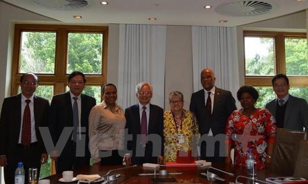 Vietnam and South Africa boost cooperation in training and scientific research