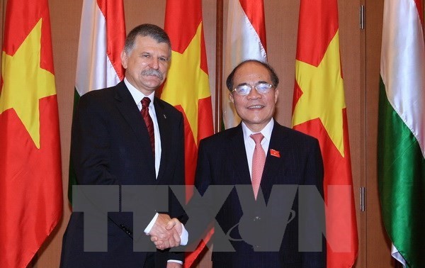 Quang Ninh authorities welcome Hungarian NA Speaker
