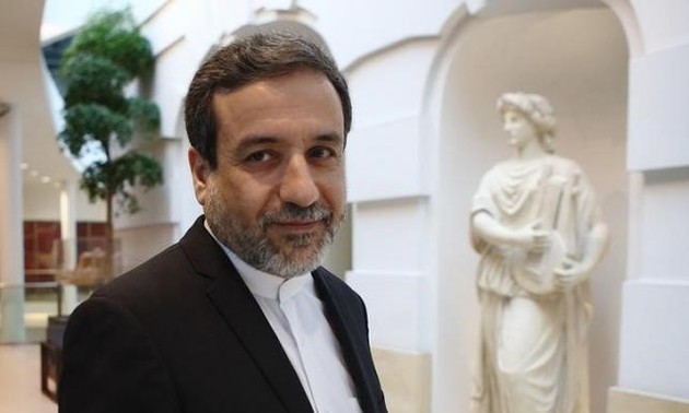 Iran expects nuclear deal to be implemented in early January
