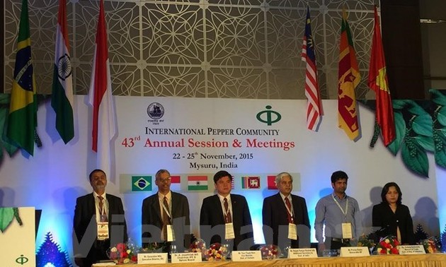 Vietnam attends International Pepper Community’s annual meeting