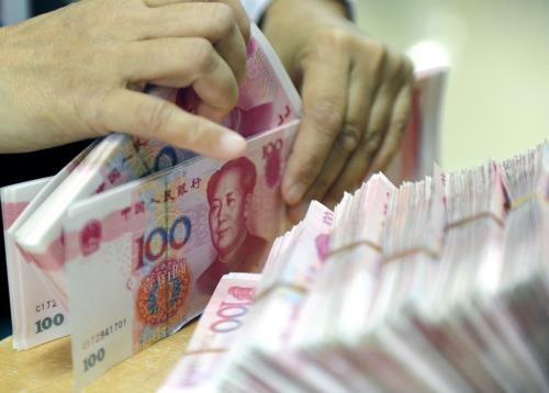 China yuan falls to lowest rate in over 4 years