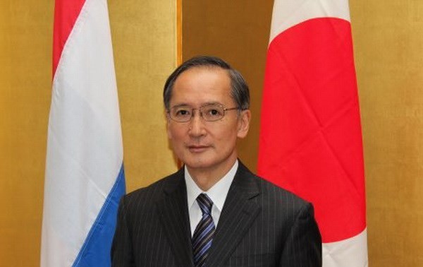 Japan, South Korea seek to deepen economic ties 