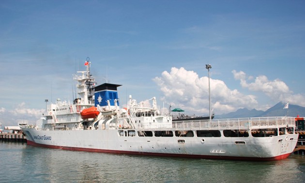 Japanese Coast Guard training ship visits central Vietnam 