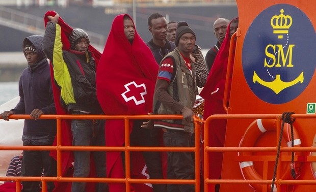 Spain rescues 92 migrants off its southern coast