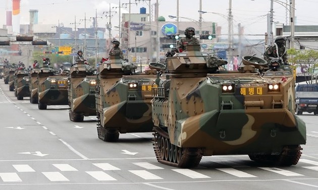 Seoul, Beijing resume military talks