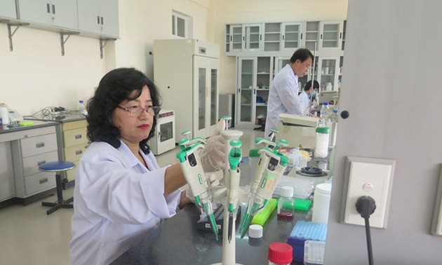 Female scientist passionate in veterinary studies 