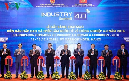 PM attends Industry 4.0 Summit and Expo 2018