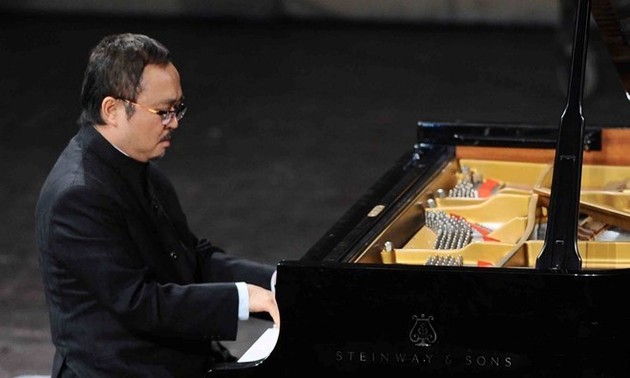 Vietnamese pianist receives Poland’s Medal of Merit