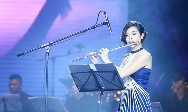 Talented flutist brings Vietnamese music to international concerts
