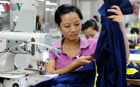 Vietnam’s export turnover hits 200 billion USD