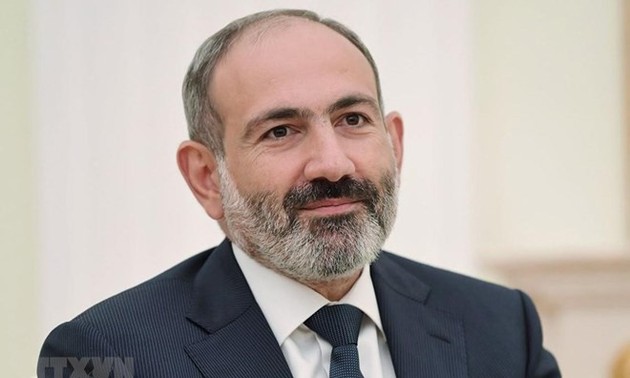 Armenian PM begins official visit to Vietnam