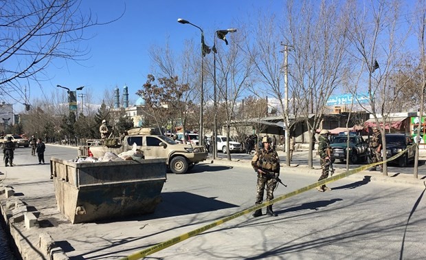 Kabul attack: 20 killed, 50 injured in bombing and gun battle 