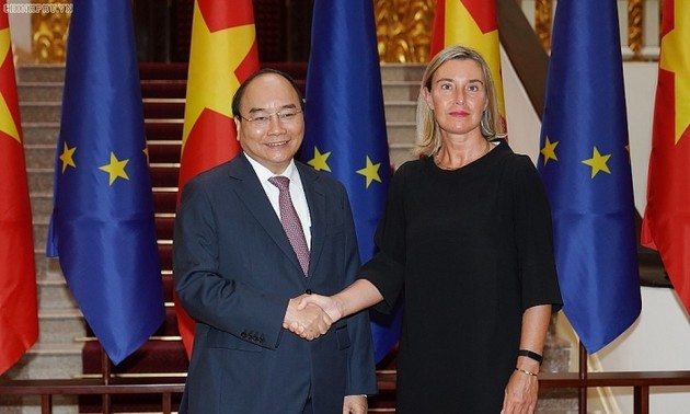 Vietnam boosts relations with EU