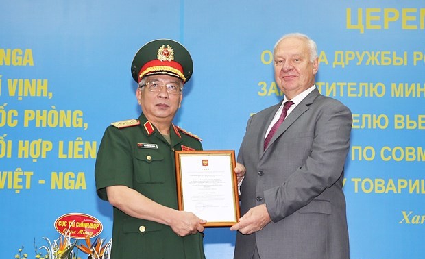 Russia’s Friendship Order bestowed upon Vietnam’s deputy minister