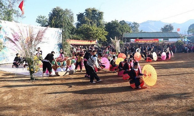 Mong ethnic cultural festival opens in Dien Bien province