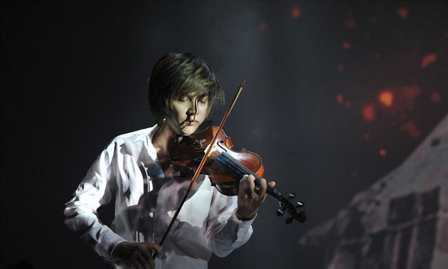 Young talented violinist on the thorny path to success