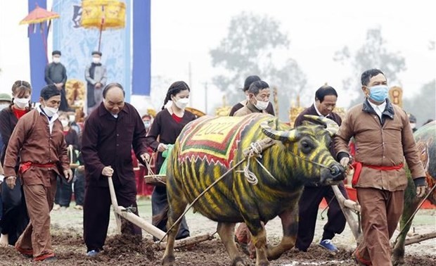 President attends traditional New Year ploughing festival 