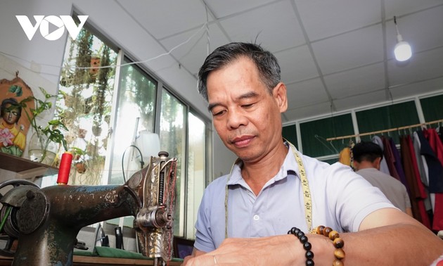 Mekong Delta tailor preserves the soul of Vietnamese ao dai