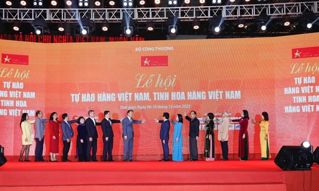 Campaign launched to promote consumption of Vietnamese goods