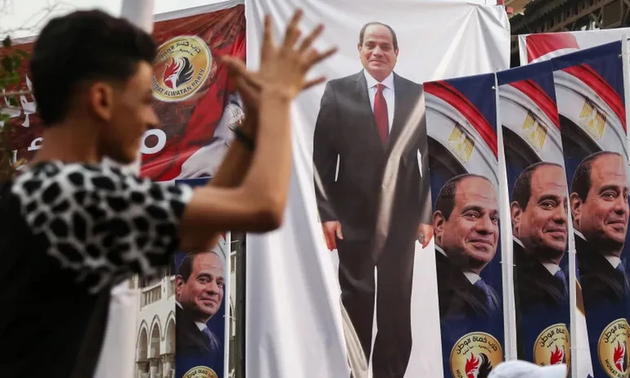 Egyptians vote for president